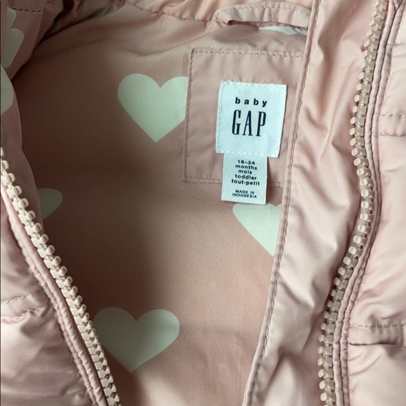 Baby Gap pink puffer vest - Picture 2 of 3